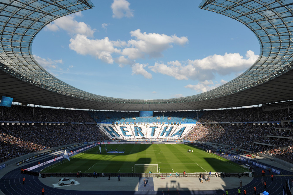Foto: City-Pres GmbH - Choreo vor dem Spiel